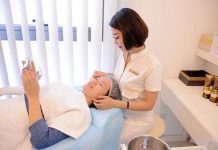 Mỹ phẩm mặt nạ vàng 24k làm đẹp cho da mặt bạn mat-na-vang-24k