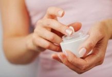 Top 10 kem ủ tóc giúp phục hồi tóc hư tổn tốt nhất hiện nay 2021 5 Cách chăm sóc móng tay tốt nhất dành cho chị em 1