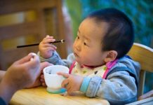 Hướng dẫn cách dạy con ngoan 3 tuổi – Kinh nghiệm làm mẹ che-do-dinh-duong-cho-be-2-3-tuoi-1