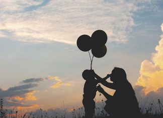 Nỗi buồn của bà mẹ single mom không phải ai cũng thấu! Nỗi buồn của bà mẹ single mom