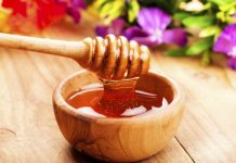 5 cách làm trắng da hiệu quả nhất với mặt nạ mật ong Mặt nạ mật ong dưỡng trắng da hiệu quả 1