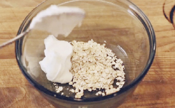 Cách làm trắng da bằng cám gạo và sữa chua