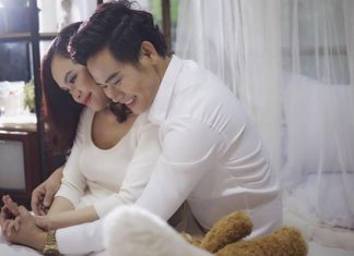 Vợ chồng MC Hồng Phúc giữ tình yêu mặn nồng nhờ… cãi nhau Vợ chồng MC Hồng Phúc