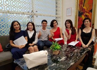 Sao Việt và những cuộc hội ngộ đầy kỉ niệm Dàn sao Việt trong Phía trước là bầu trời hội ngộ sau 17 năm xa cách