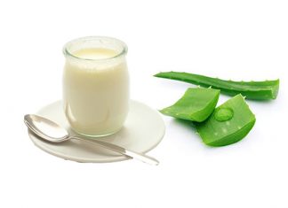 Cách làm mặt nạ nha đam sữa chua để sở hữu làn da gợi cảm cach-lam-mat-na-nha-dam-sua-chua-de-so-huu-lan-da-goi-cam (6)