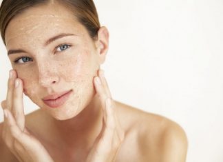 Phụ nữ sau sinh có nên tẩy da chết cho mặt không? Phụ nữ sau sinh có nên tẩy da chết cho mặt không?