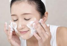 Hướng dẫn rửa mặt đúng cách cho bạn nữ luôn tự tin xinh đẹp Hướng dẫn rửa mặt đúng cách