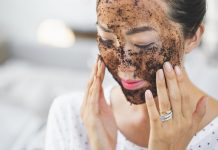 Tẩy da chết xong có nên rửa bằng sữa rửa mặt không? Tẩy da chết xong có rửa sữa rửa mặt không