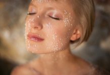 7 cách chăm sóc da bằng muối tại nhà rẻ đến kinh ngạc chăm sóc da bằng muối tại nhà