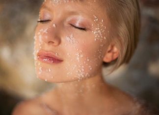 7 cách chăm sóc da bằng muối tại nhà rẻ đến kinh ngạc chăm sóc da bằng muối tại nhà