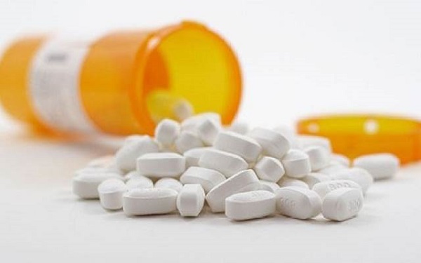 Trị mụn bằng Aspirin và Vitamin E