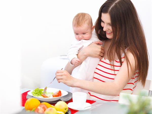 Cách ăn uống giúp mẹ có nhiều sữa mà không tăng cân