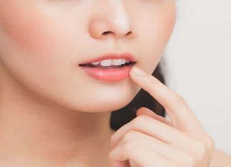 7 cách giúp bạn sở hữu đôi môi hồng hào mà không cần dùng son 6 cách trị thâm môi từ nguyên liệu thiên nhiên siêu hiệu quả