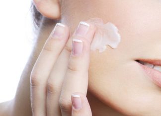 Lotion là gì? Khám phá tác dụng của lotion trong làm đẹp Lotion là gì? Khám phá tác dụng của lotion trong làm đẹp