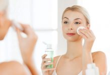 Toner là gì? Tác dụng của toner trong quy trình làm đẹp da? Toner là gì? Tác dụng của toner trong việc chăm sóc da?