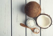 7 cách chống lão hóa da bằng dầu dừa cực kỳ hiệu nghiệm 7 cách chống lão hóa da bằng dầu dừa cực kỳ hiệu nghiệm