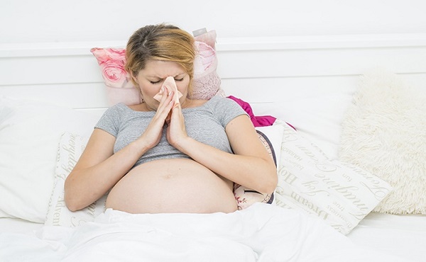 Phụ nữ có thai thường dễ bị ho