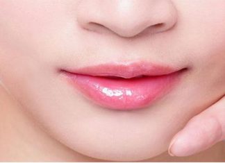 Cách chăm sóc môi sau xăm như thế nào? Những điều kiêng kị sau khi xăm môi Cách chăm sóc môi sau xăm như thế nào? Những điều kiêng kị sau khi xăm môi