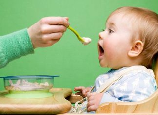 Bật mí cách cho bé 5 tháng ăn dặm giúp bé phát triển tốt nhất