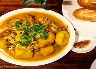 5 cách nấu món cà ri thơm ngon mà không ngấy 5 cách nấu món cà ri thơm ngon khỏi chê