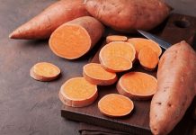 Bật mí cách đắp mặt nạ dưỡng da rẻ bèo từ khoai lang Bật mí cách đắp mặt nạ dưỡng da rẻ bèo từ khoai lang