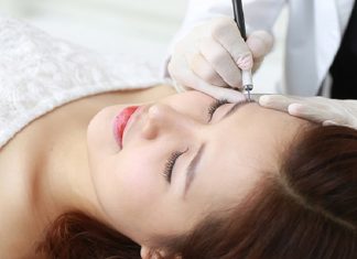 Điêu khắc chân mày bao lâu thì lên màu? Không lên màu thì làm gì? Điêu khắc chân mày bao lâu thì lên màu? Biện pháp xử lý khi điêu khắc lông mày không lên màu