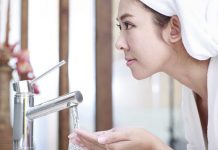 Rửa mặt bằng nước ấm có tốt không? Nhiệt độ như nào là phù hợp? Rửa mặt bằng nước ấm có tốt không? Nhiệt độ như nào là phù hợp?