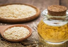 Khám phá 14 tác dụng tuyệt vời của dầu mè đối với sức khỏe và làm đẹp