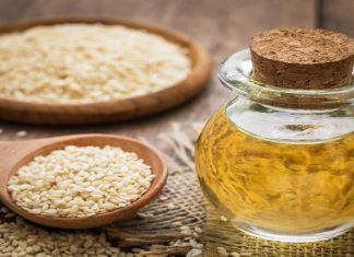 Khám phá 14 tác dụng tuyệt vời của dầu mè đối với sức khỏe và làm đẹp