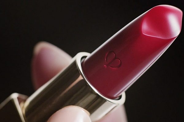 Rouge À Lèvres Cachemire Lipstick Cashmere - thỏi son màu đỏ rượu được yêu thích