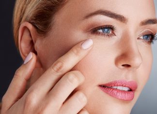 Chia sẻ các bí quyết làm mờ nếp nhăn dưới mắt hiệu quả tức thì Xóa nếp nhăn dưới mắt hiệu quả