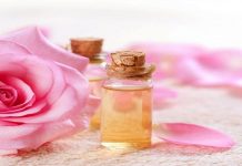 5 nước hoa hồng cho da dầu giúp bạn thoát khỏi tình trạng bóng nhờn ngay lập tức 5 nước hoa hồng cho da dầu giúp bạn thoát khỏi tình trạng bóng nhờn ngay lập tức