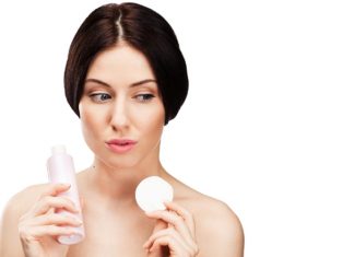 8 sản phẩm nước hoa hồng trị mụn đáng mua nhất hiện nay Nước hoa hồng trị mụn tốt nhất