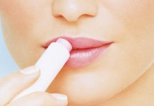 Danh sách 11 thỏi son dưỡng có màu đang lên ngôi năm 2019 Danh sách 11 thỏi son dưỡng có màu đang lên ngôi năm 2019