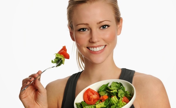 Thực đơn giảm cân hiệu quả trong 1 tuần với salad rau