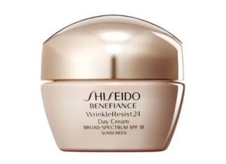 Review kem nâng cơ mặt Shiseido có tốt không giá bao nhiêu