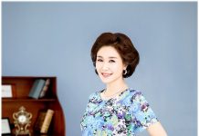 Váy đầm công sở tuổi u50 chín chắn nhưng vẫn đầy quyến rũ