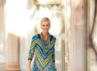 Phụ nữ ở độ tuổi trung niên mặc gì cho đẹp, thanh lịch?