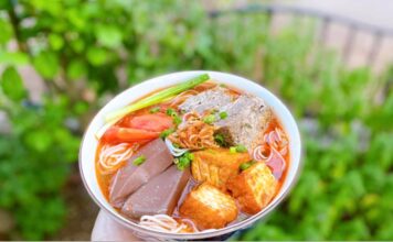 Cách nấu bún riêu cua đơn giản lại ngon hết xẩy tại nhà Công thức nấu bún riêu cua đơn giản lại ngon hết xẩy! - Ảnh 9